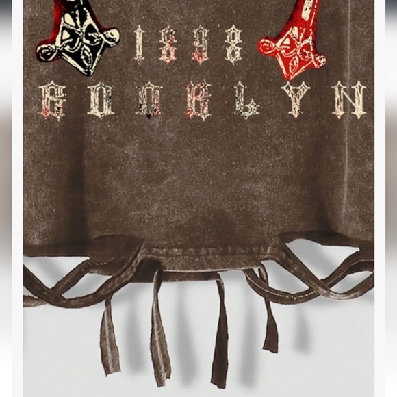 Brown Graphic Sleeveless Top with Red Accents - Picture 5 of 13